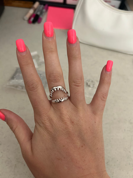 Shark Ring