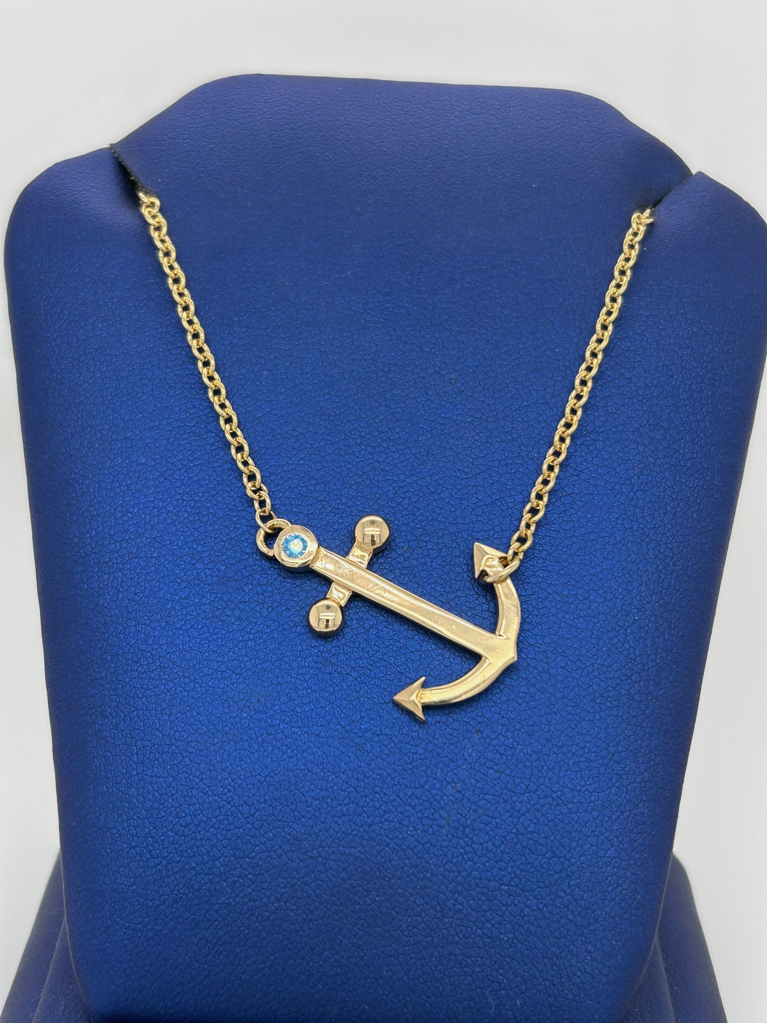 Anchor Necklace Yellow Gold